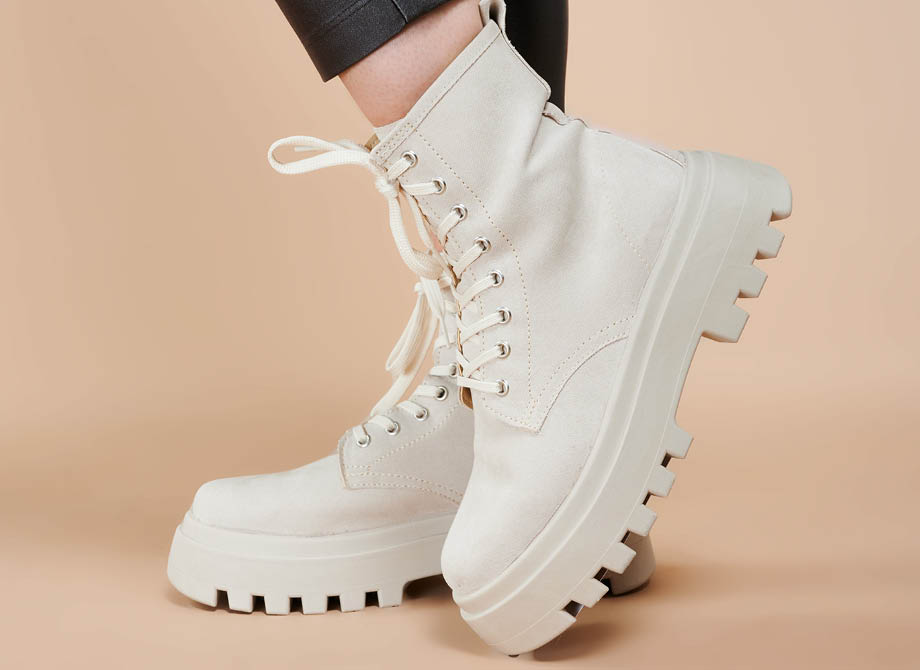 920-x-600-Femmes-Boots